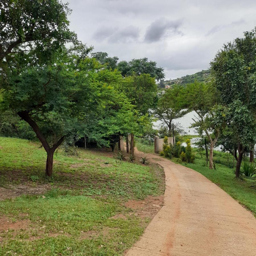 Entendeni Lodge Selfcatering Inanda エクステリア 写真