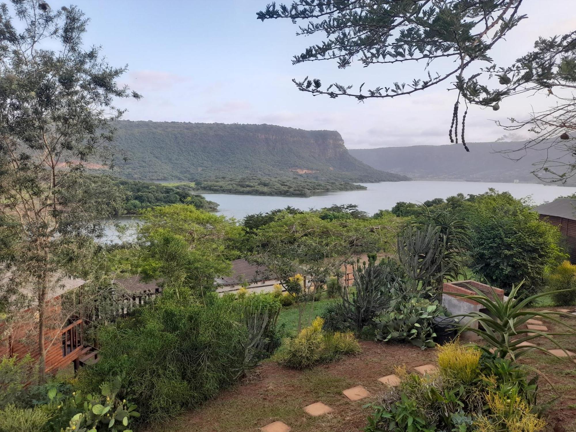 Entendeni Lodge Selfcatering Inanda エクステリア 写真